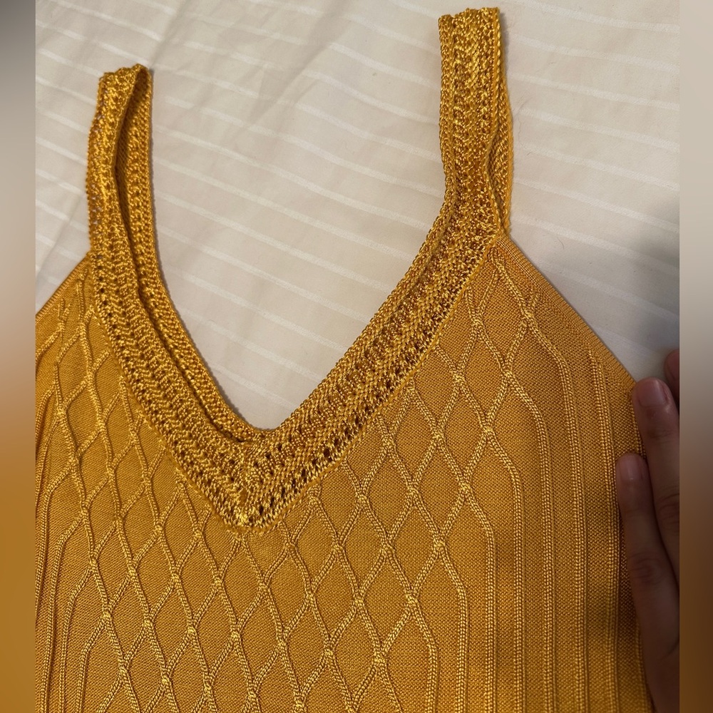 NWT White House Black Market V Neck Crochet Trim Tank in Marigold - Picture 6 of 10